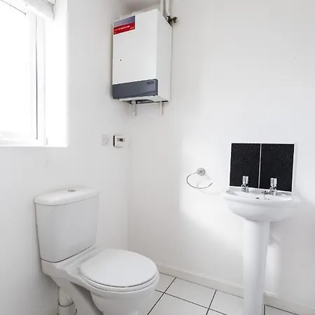 October Disc - Long - Contractors Holiday home Bristol